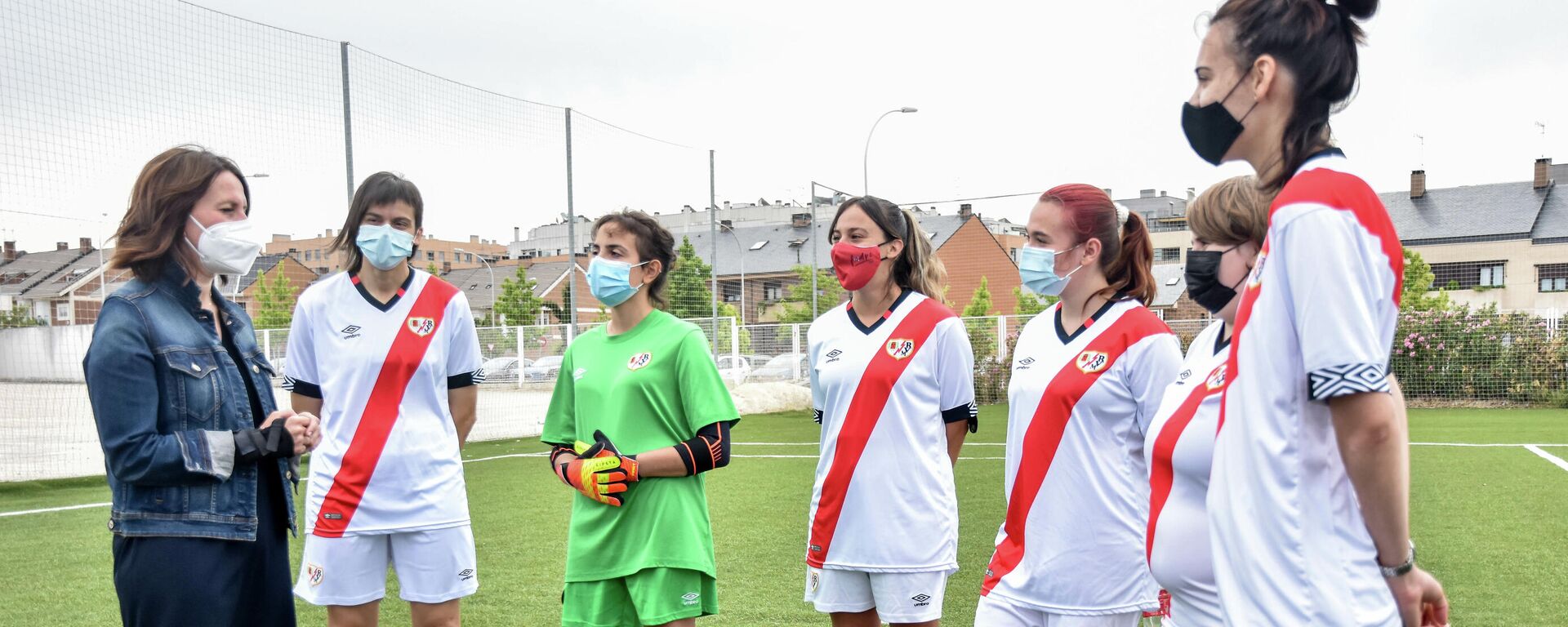 Las 'guerreras' del Rayo Vallecano en un torneo de Madrid - Sputnik Mundo, 1920, 28.06.2021