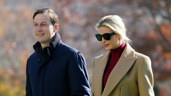 Ivanka Trump junto a Jared Kushner en noviembre de 2020 - Sputnik Mundo