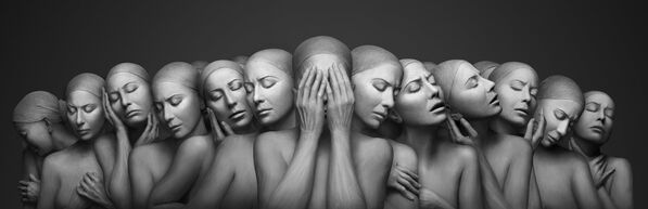 La instantánea 'Solitude' ('Solitud'), del fotógrafo australiano Forough Yavari, fue premiada en la categoría Portrait Story, y se convirtió así en la ganadora indiscutible de la edición de este año.  - Sputnik Mundo