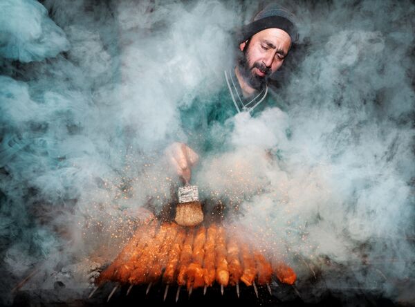 'Kebabiyana', de la fotógrafa india Debdatta Chakraborty, es finalista en la categoría de Environmental Portrait del International Portrait Photographer of the Year 2021. - Sputnik Mundo