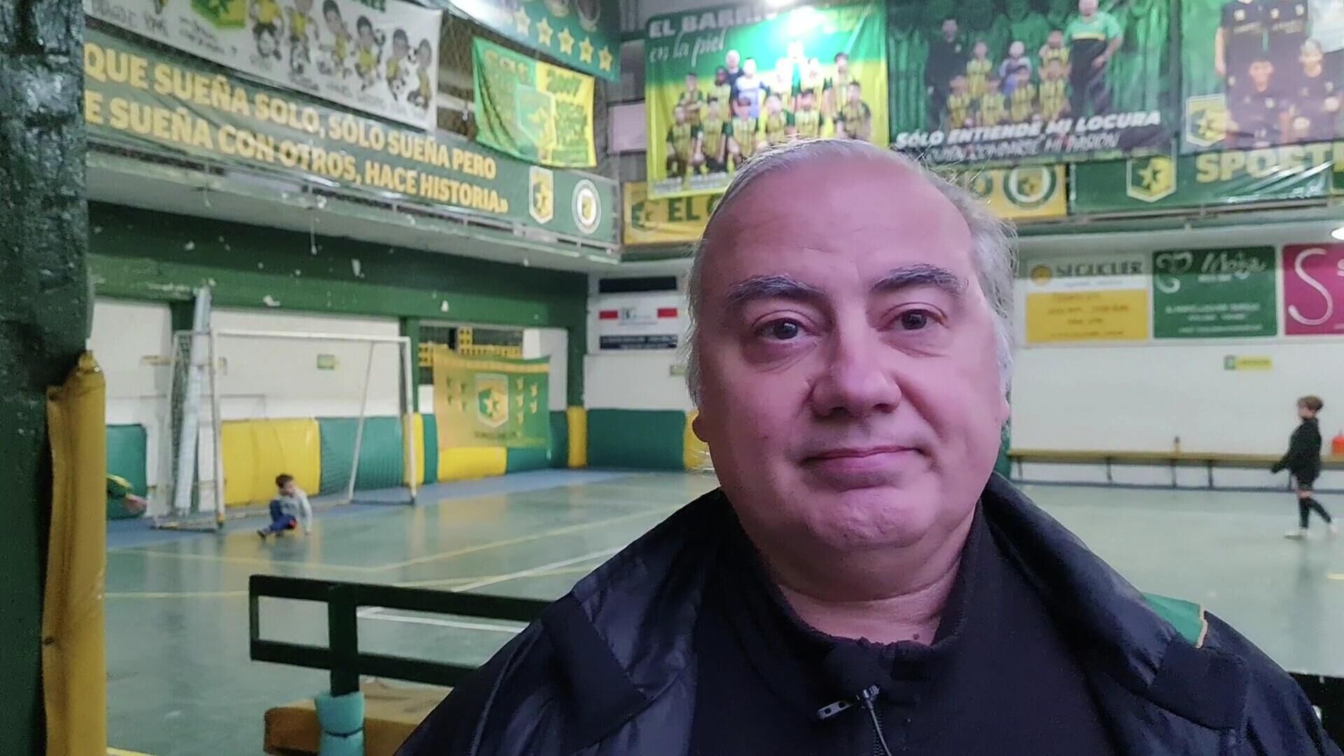 Ricardo 'Conejo' Elsegood es el coordinador de la escuela de fútbol y futuro presidente del club - Sputnik Mundo, 1920, 02.07.2021