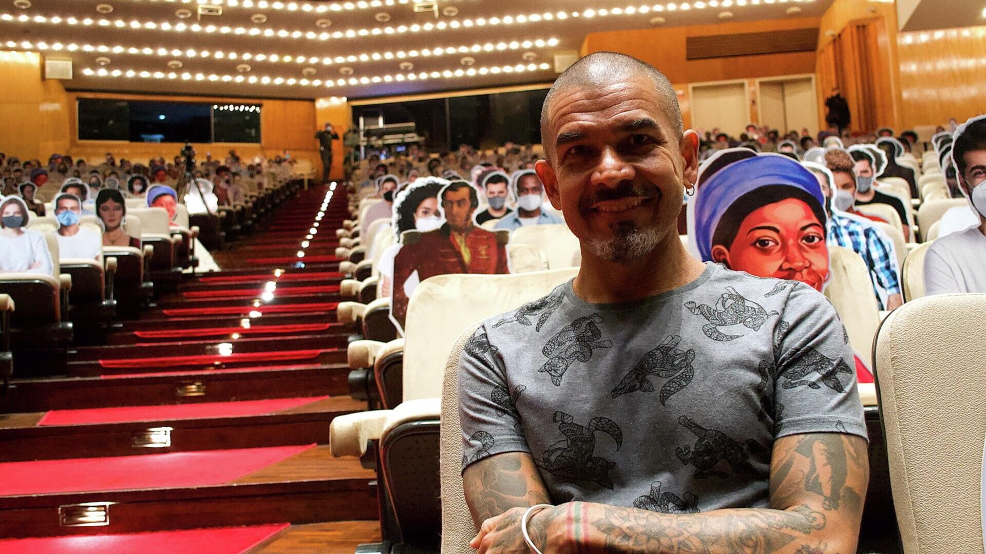 Félix Oropeza, maestro, bailarín y director de danza contemporánea - Sputnik Mundo, 1920, 05.07.2021