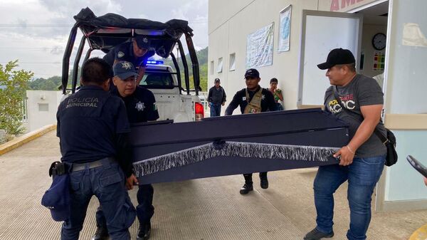 Ataúd del líder indígena Simón Pedro Pérez López - Sputnik Mundo