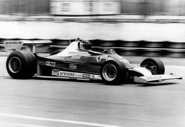 Carlos Reutemann a bordo de su Ferrari 312T2, en las pruebas del Gran Premio de Argentina de Fórmula 1. Buenos Aires, 7 de enero de 1978. - Sputnik Mundo