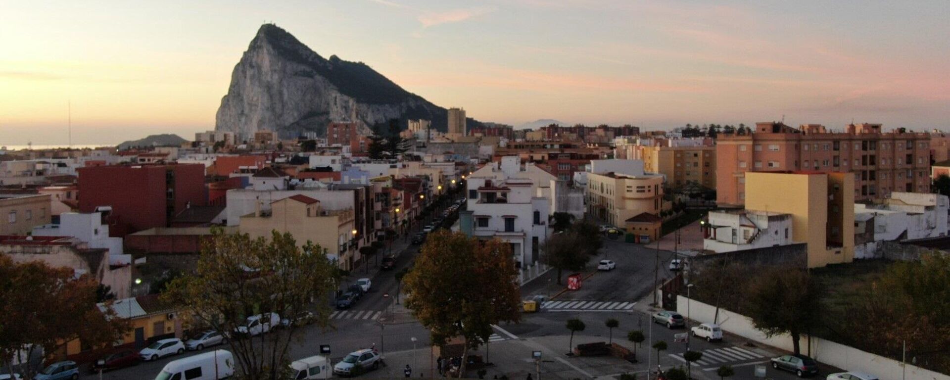 Vista del Peñón desde La Linea de la Concepcion - Sputnik Mundo, 1920, 10.07.2021