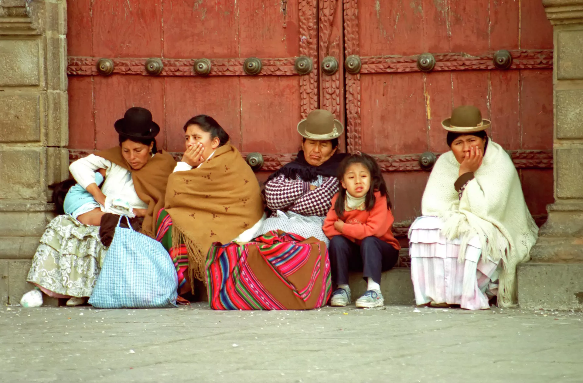 Mujeres con vestimenta tradicional en La Paz Mujeres con vestimenta tradicional en La Paz - Sputnik Mundo, 1920, 13.07.2021