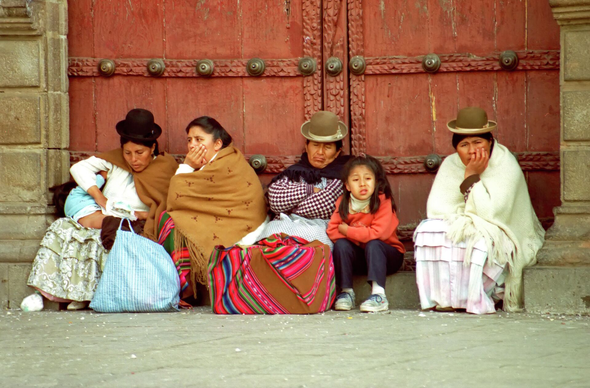 Mujeres con vestimenta tradicional en La Paz - Sputnik Mundo, 1920, 13.07.2021