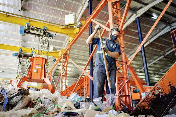 Argentina produce por año 200.000 toneladas de plásticos PET, pero solo 10% se reutiliza Argentina produce por año 200.000 toneladas de plásticos PET, pero solo 10% se reutiliza - Sputnik Mundo
