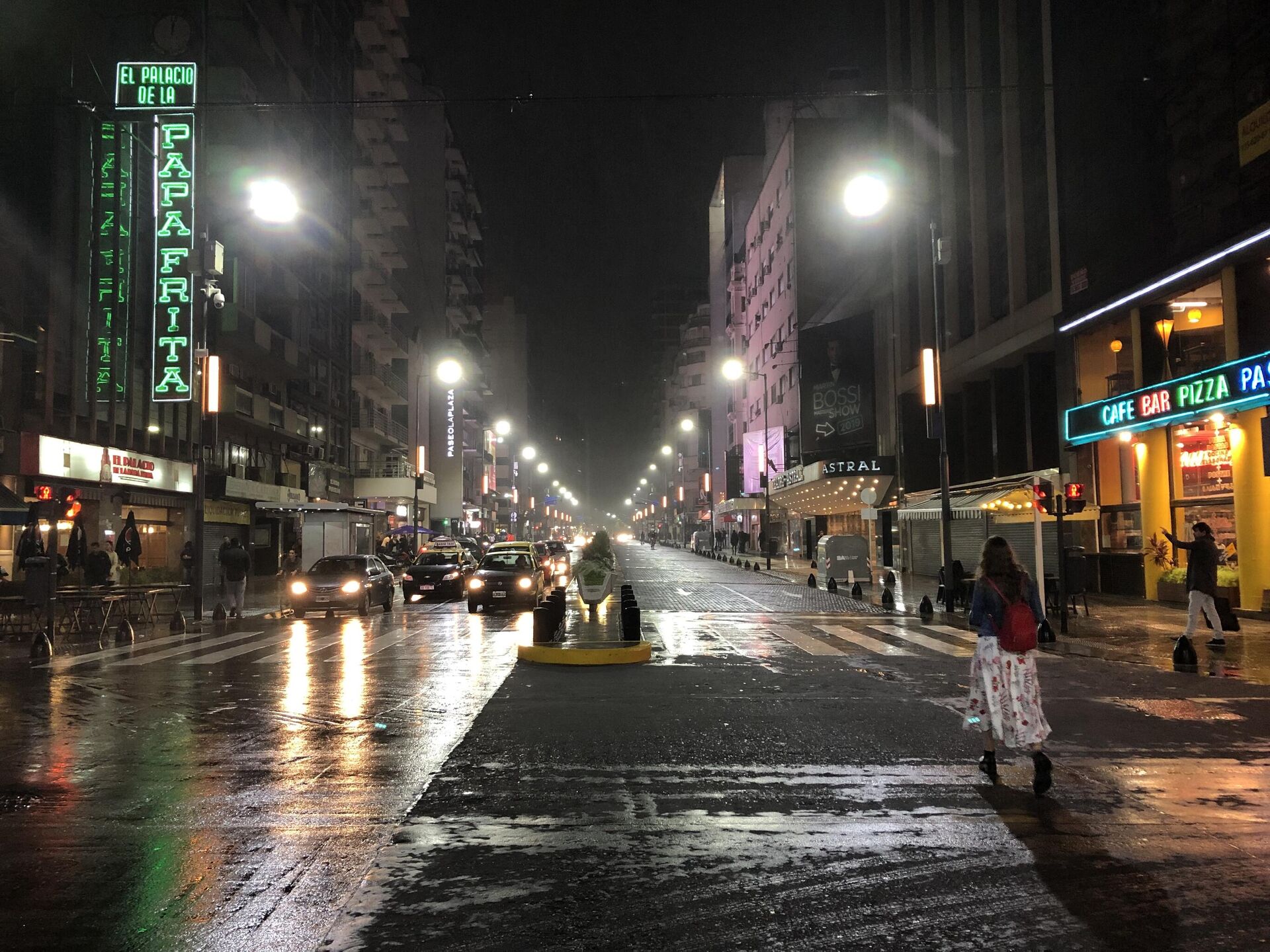 La zona de Av. Corrientes es emblema de la cultura musical y del teatro de Buenos Aires - Sputnik Mundo, 1920, 16.07.2021