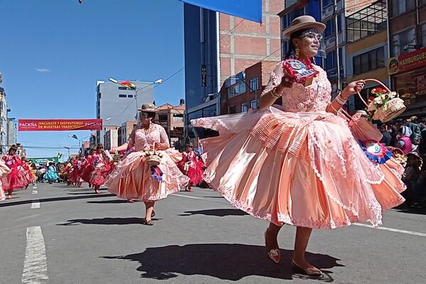 Día de La Paz y de la Virgen del Carmen en El Alto - Sputnik Mundo