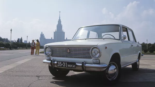Советский легковой автомобиль ВАЗ 2101