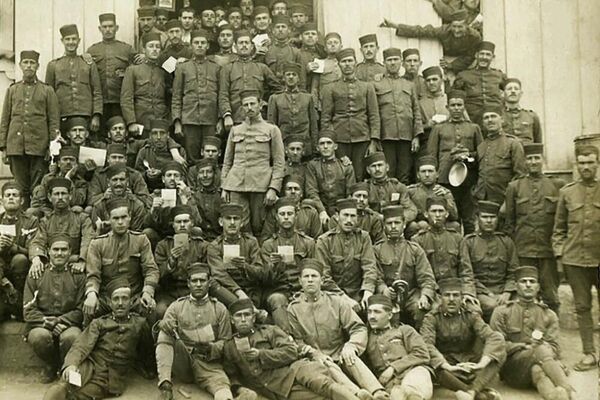 Regimiento de Artillería Mixto de Melilla en Marzo de 1920 Cartas Familia  - Sputnik Mundo