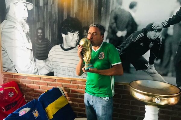 Marcelo Buchet, fundador de la Iglesia Maradoniana - Sputnik Mundo