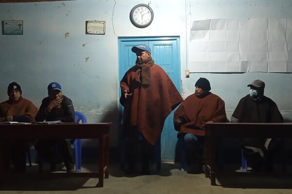 Noe Rafael Campos, en el centro - Sputnik Mundo