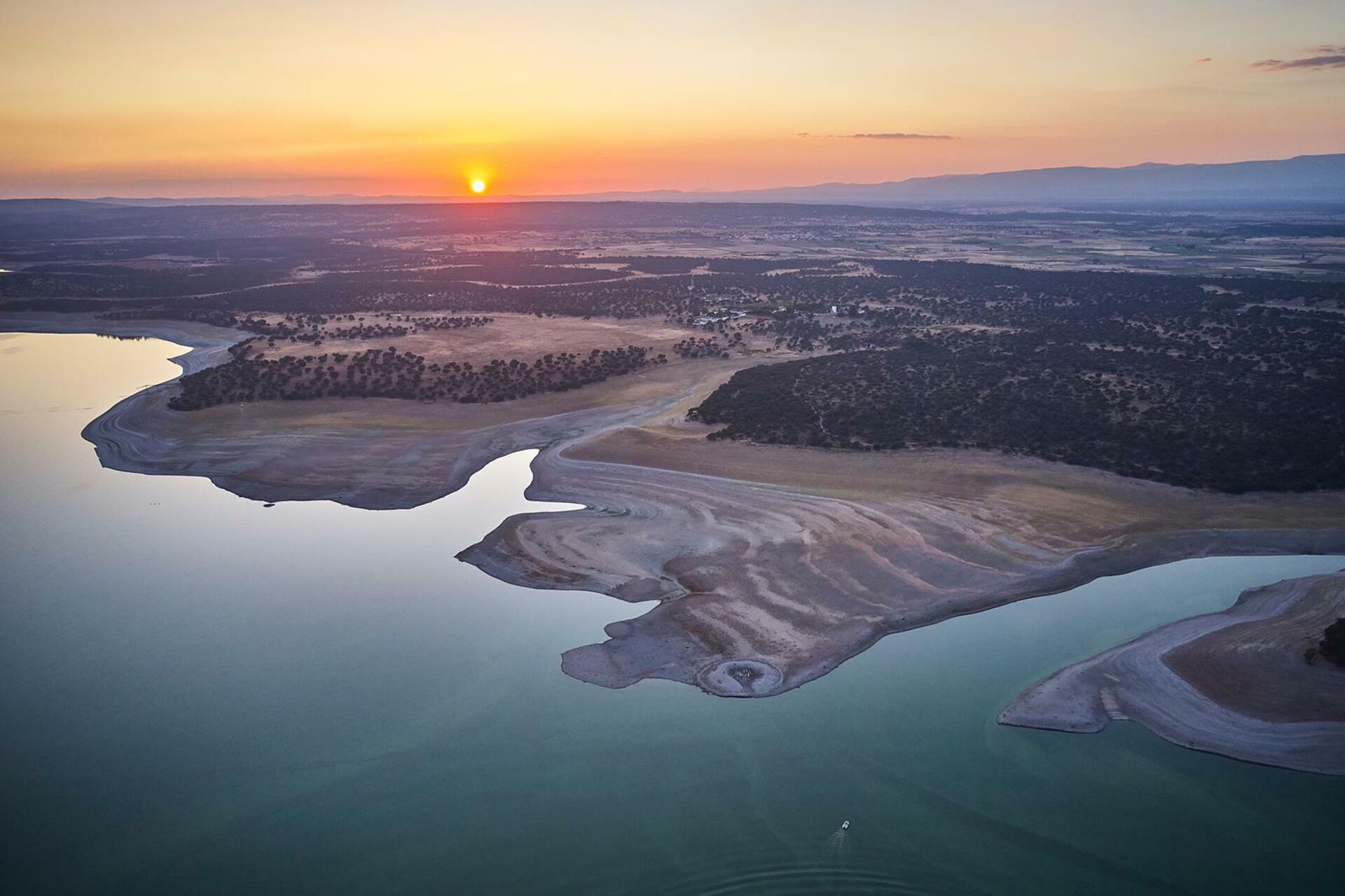 Embalse de Valdecañas (Cáceres) - Sputnik Mundo, 1920, 23.07.2021