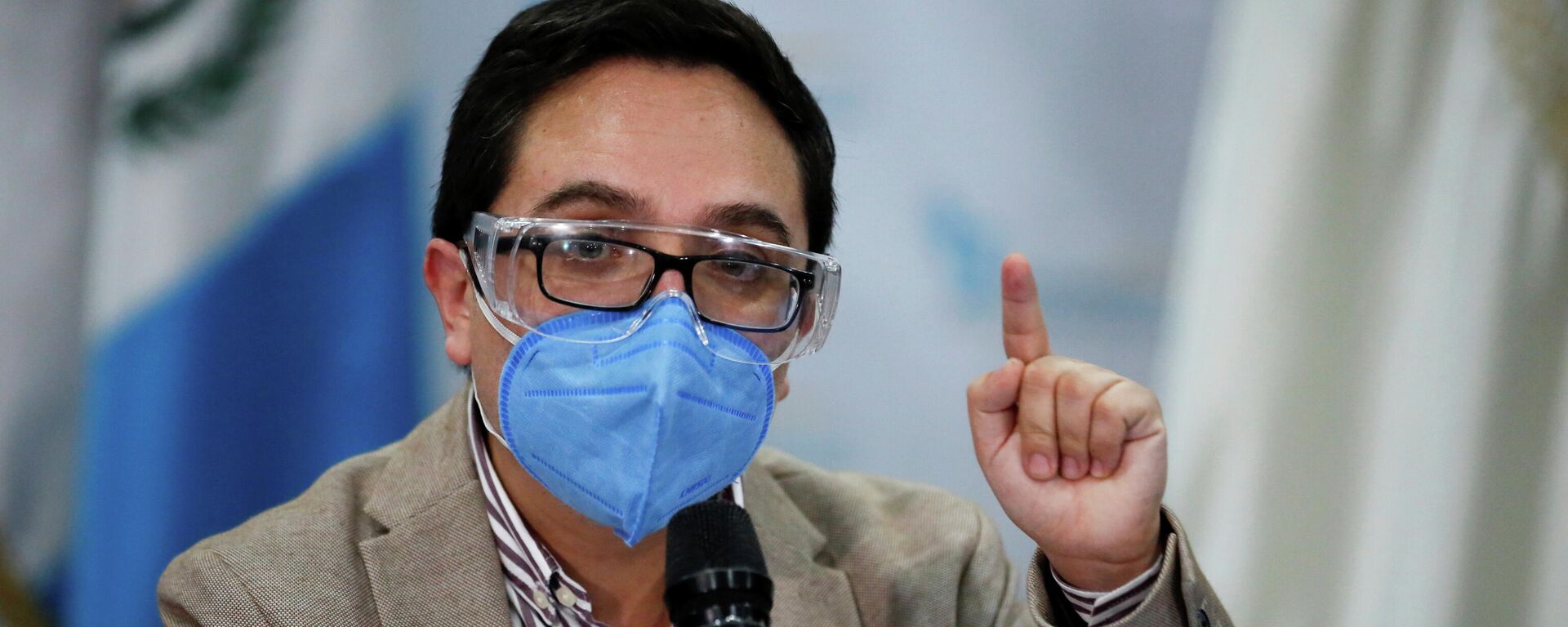 El fiscal Juan Francisco Sandoval, destituido como jefe de la Fiscalía Especial Contra la Impunidad (FECI), durante una rueda de prensa, Ciudad de Guatemala, Guatemala, el 23 de julio de 2021 - Sputnik Mundo, 1920, 24.07.2021