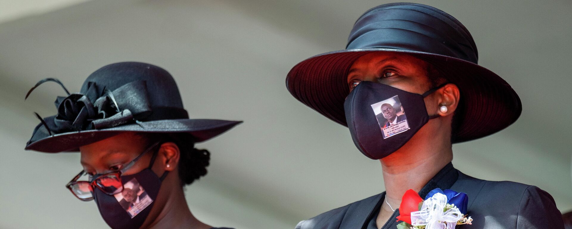 Martine Moise, viuda del expresidente de Haití Jovenel Moise, junto a su hija - Sputnik Mundo, 1920, 30.07.2021
