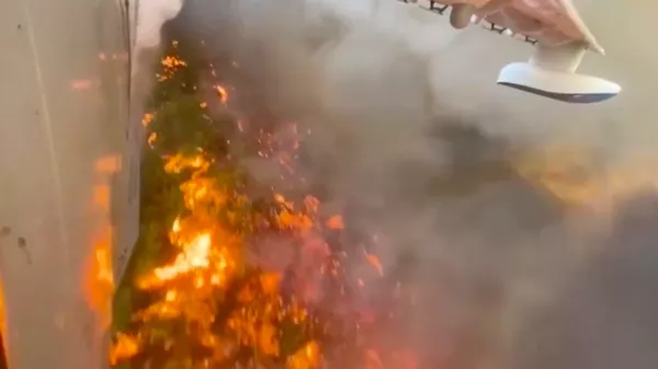 Aviones rusos ayudan a combatir incendios forestales en Turquía - Sputnik Mundo