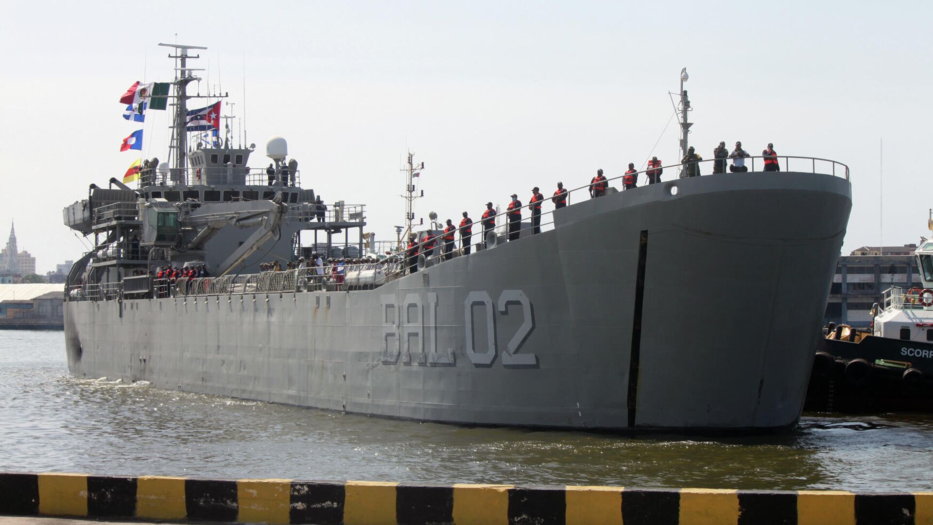 Buque Libertador, de la Armada mexicana entrando al puerto de La Habana con ayuda humanitaria Buque Libertador, de la Armada mexicana entrando al puerto de La Habana con ayuda humanitaria - Sputnik Mundo, 1920, 31.07.2021