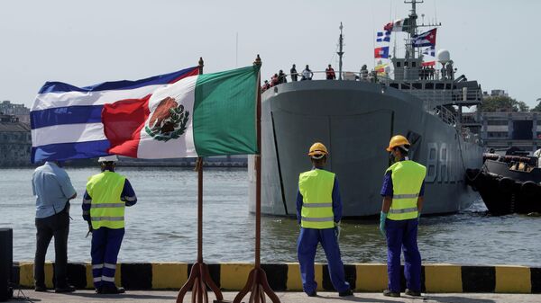 Banderas de Cuba y México - Sputnik Mundo