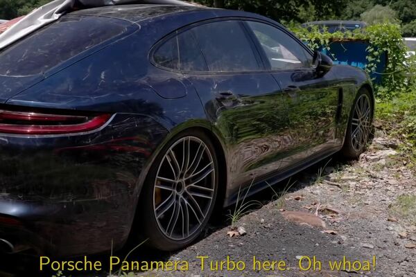 Un Porsche Panamera Turbo en el depósito municipal de Hangzhou - Sputnik Mundo