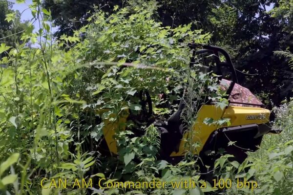 Un CAN-AM Commander en el depósito municipal de Hangzhou - Sputnik Mundo