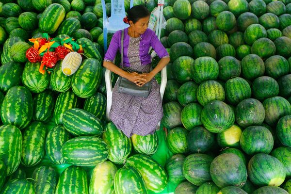 Una feria de sandías en Saigón, Vietnam. - Sputnik Mundo