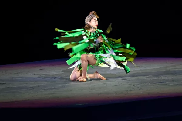 Actuación de la bailarina japonesa Aoi Yamada durante la ceremonia de clausura en el estadio olímpico. Actuación de la bailarina japonesa Aoi Yamada durante la ceremonia de clausura en el estadio olímpico. - Sputnik Mundo