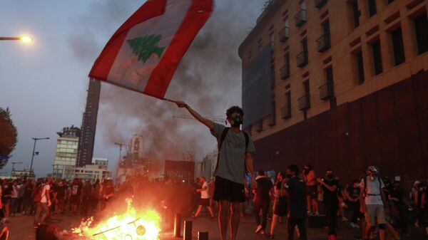 Protestas en Bierut en el aniversario de la explosión en el puerto de la ciudad - Sputnik Mundo