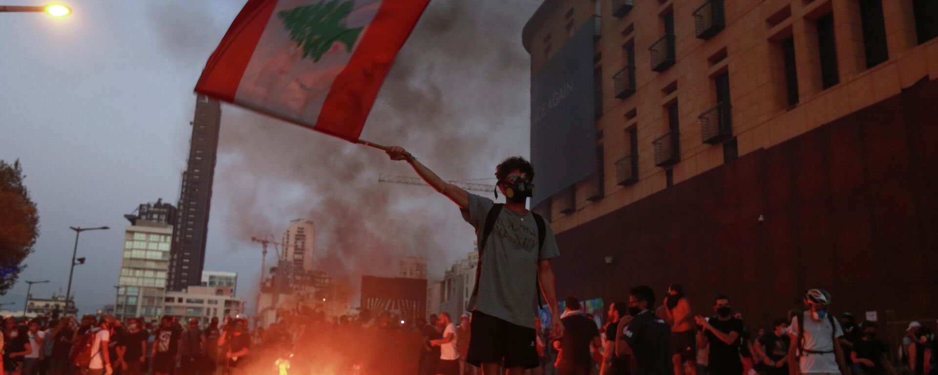 Protestas en Bierut en el aniversario de la explosión en el puerto de la ciudad - Sputnik Mundo, 1920, 11.08.2021