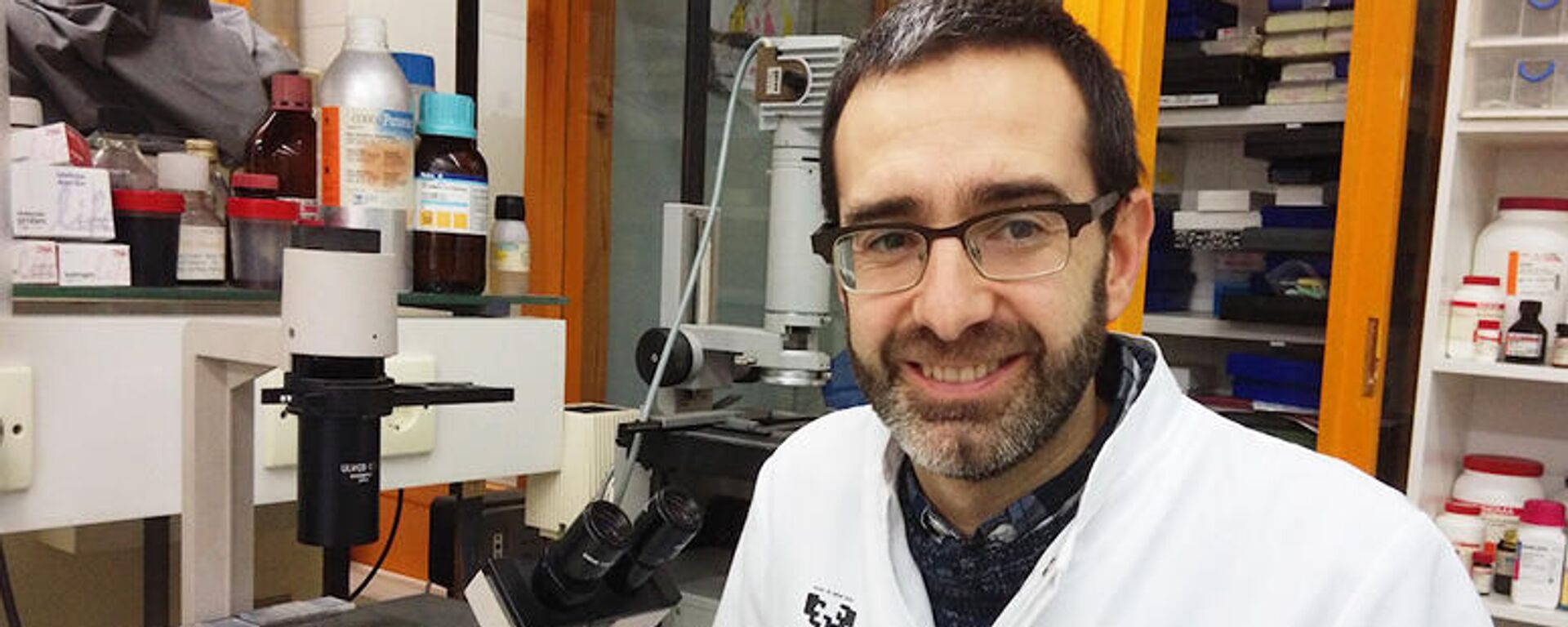 Iker Badiola, uno de los investigadores que han descubierto nuevos compuestos que impiden la infección por Covid-19 - Sputnik Mundo, 1920, 11.08.2021