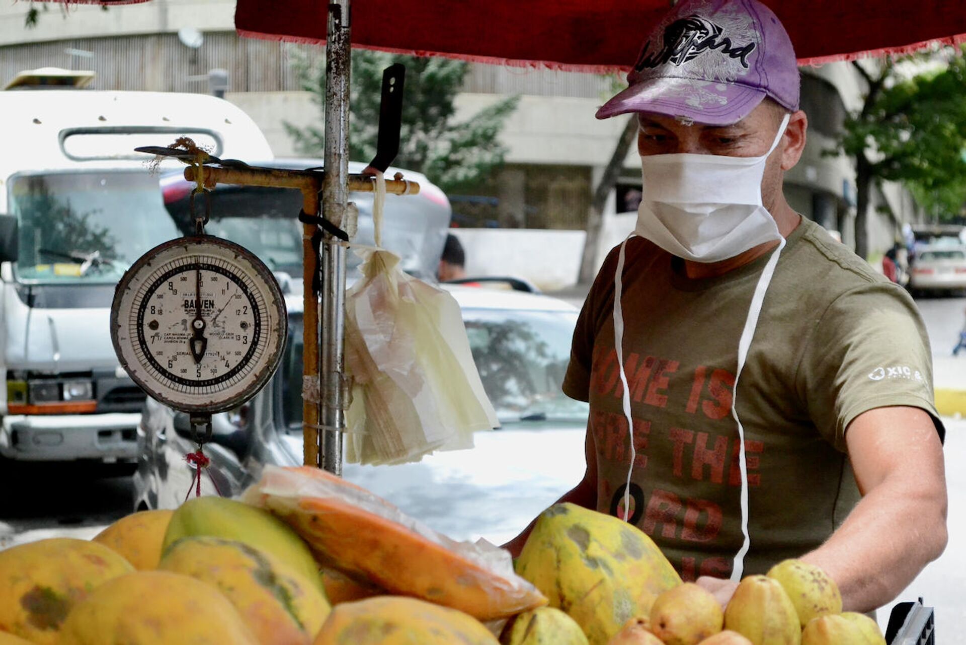 Consumo del pueblo venezolano se redujo drásticamente durante los años fuertes de bloqueo y crisis económica - Sputnik Mundo, 1920, 11.08.2021