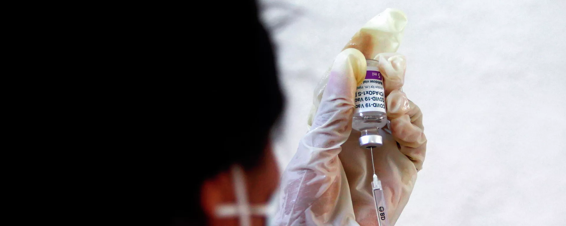 Una vacuna de AstraZeneca  - Sputnik Mundo, 1920, 25.08.2021