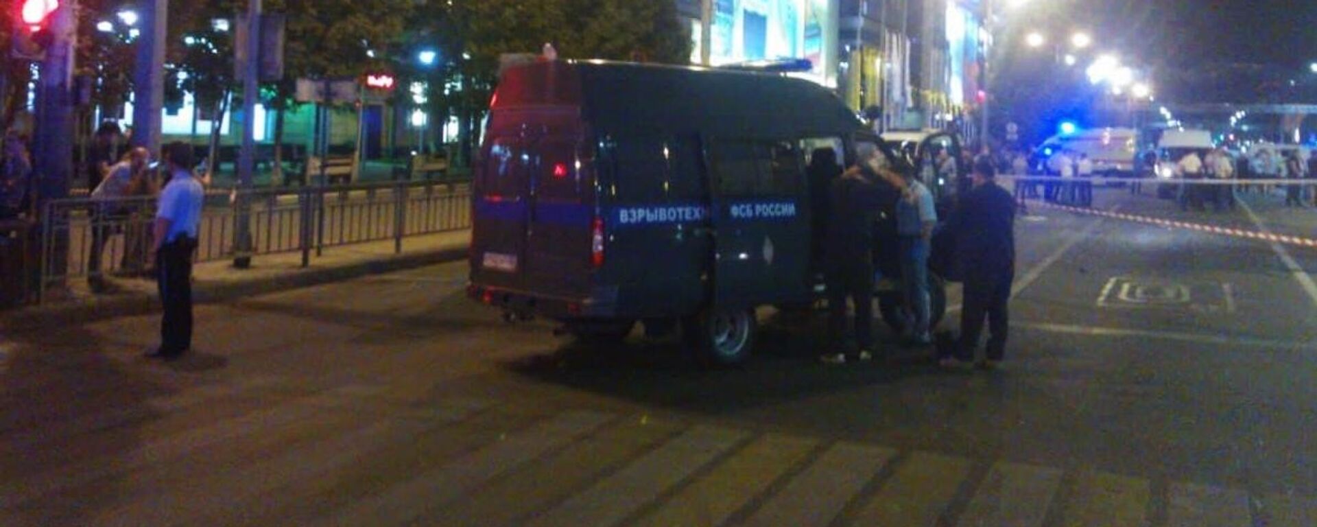 Lugar de explosión de un autobús de pasajeros en la ciudad rusa de Vorónezh - Sputnik Mundo, 1920, 12.08.2021