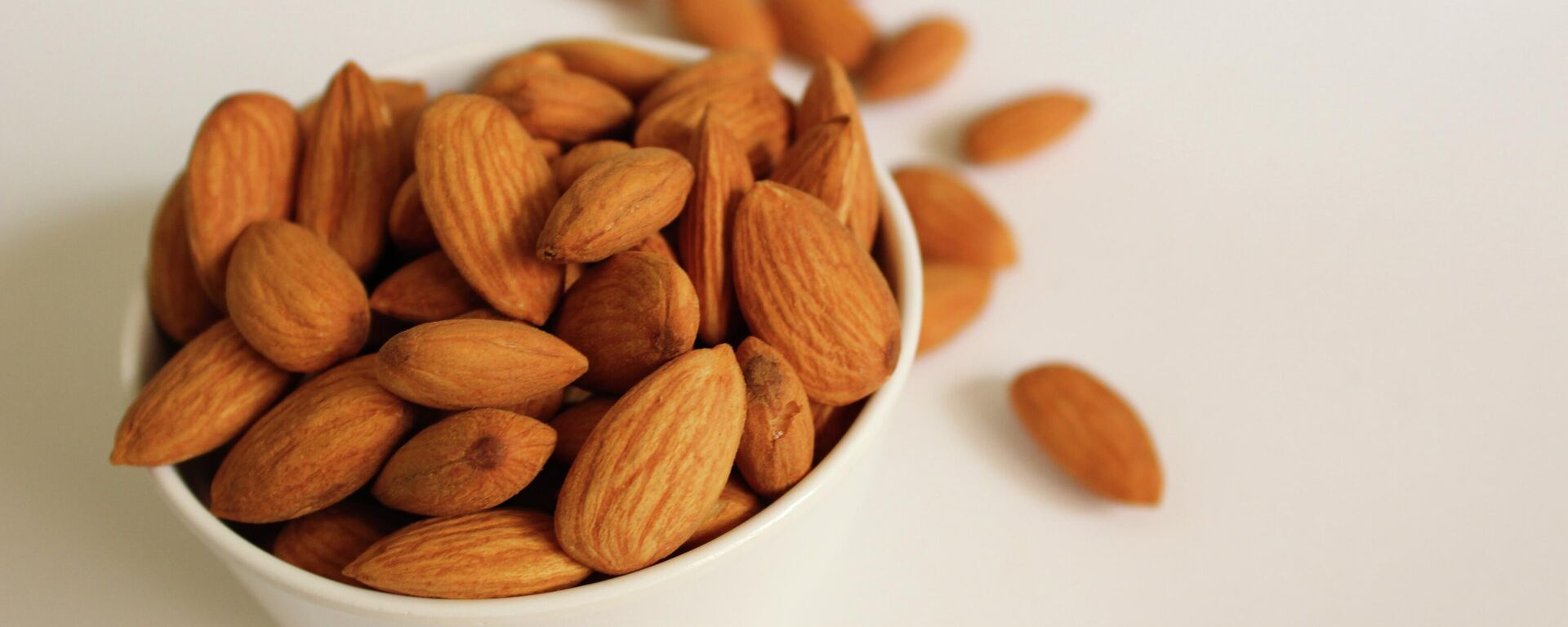 Unas almendras - Sputnik Mundo, 1920, 13.08.2021