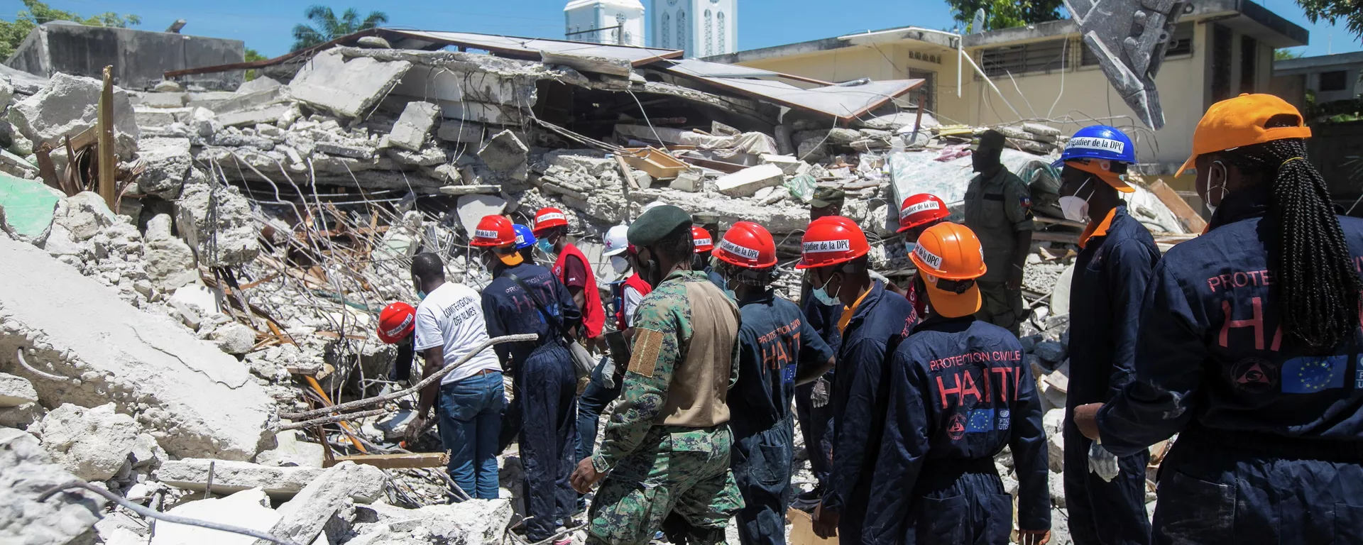 Los rescatistas en Haití Los rescatistas en Haití - Sputnik Mundo, 1920, 15.08.2021