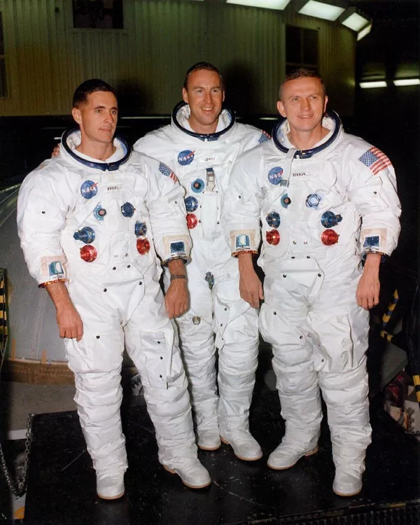 La tripulación del Apolo 8, Bill Anders (izq), Jim Lovell, Frank Borman - Sputnik Mundo