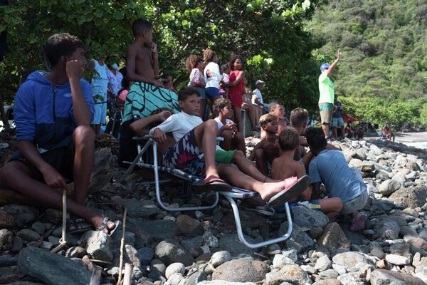 Niños del club de surf de Anare, Venezuela - Sputnik Mundo
