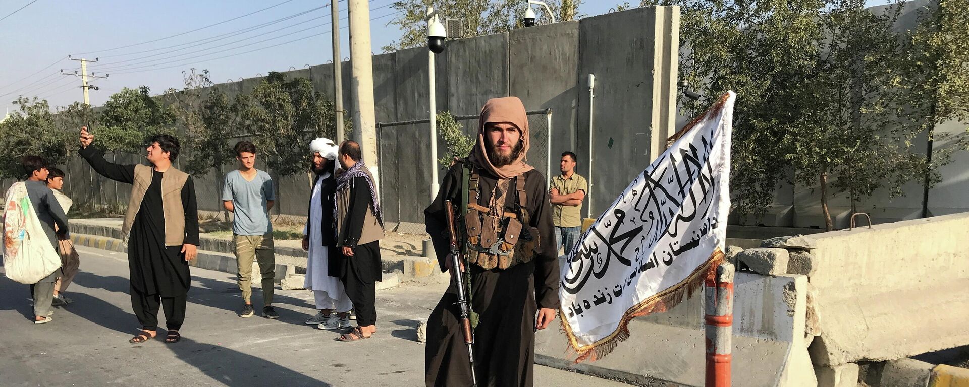 Talibanes en Kabul, Afganistán Talibanes en Kabul, Afganistán - Sputnik Mundo, 1920, 07.09.2021