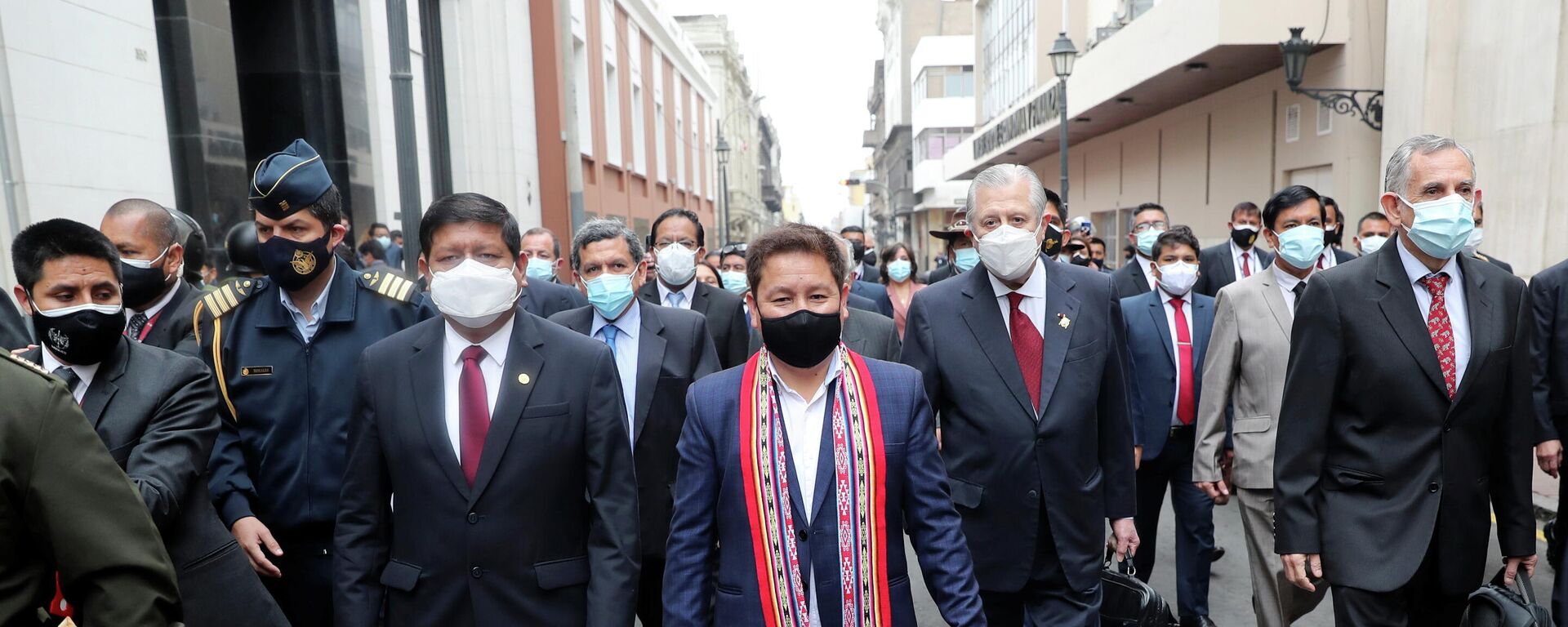 El primer ministro peruano, Guido Bellido, arriba al Congreso - Sputnik Mundo, 1920, 27.08.2021