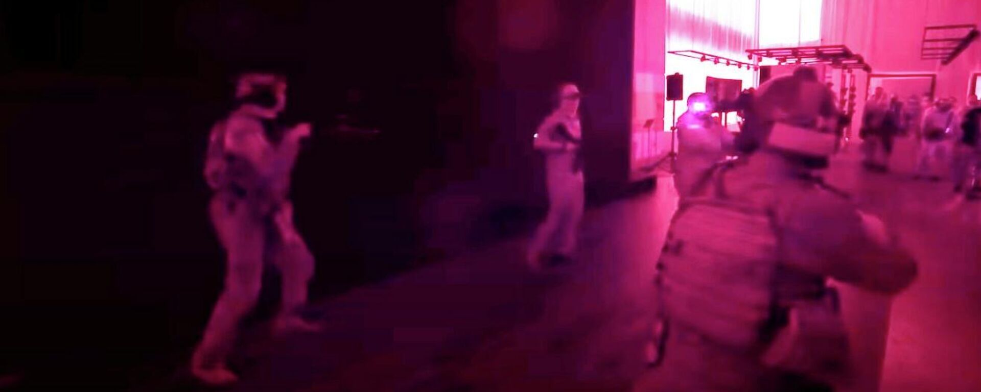 Video: una liberación de rehenes como nunca la habías visto - Sputnik Mundo, 1920, 29.08.2021