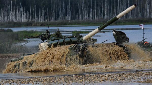 Un tanque venezolano en el Biatlón de Tanques - Sputnik Mundo