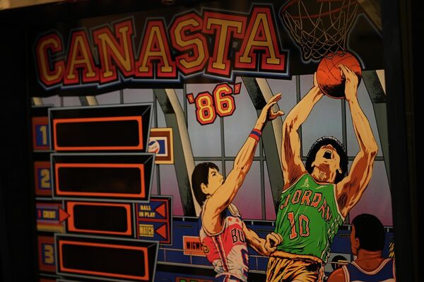 Detalle de una máquina en Arcade Vintage, el museo del videojuego en la localidad alicantina de Ibi, en España - Sputnik Mundo