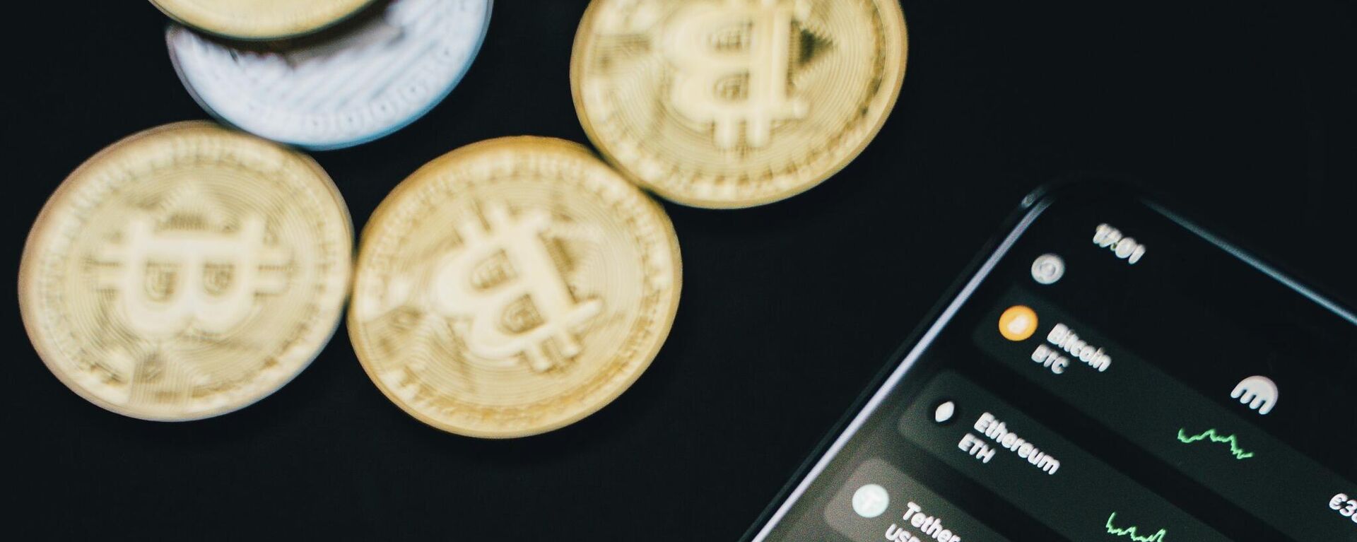 Imagen referencial de app sobre bitcoin - Sputnik Mundo, 1920, 14.01.2022