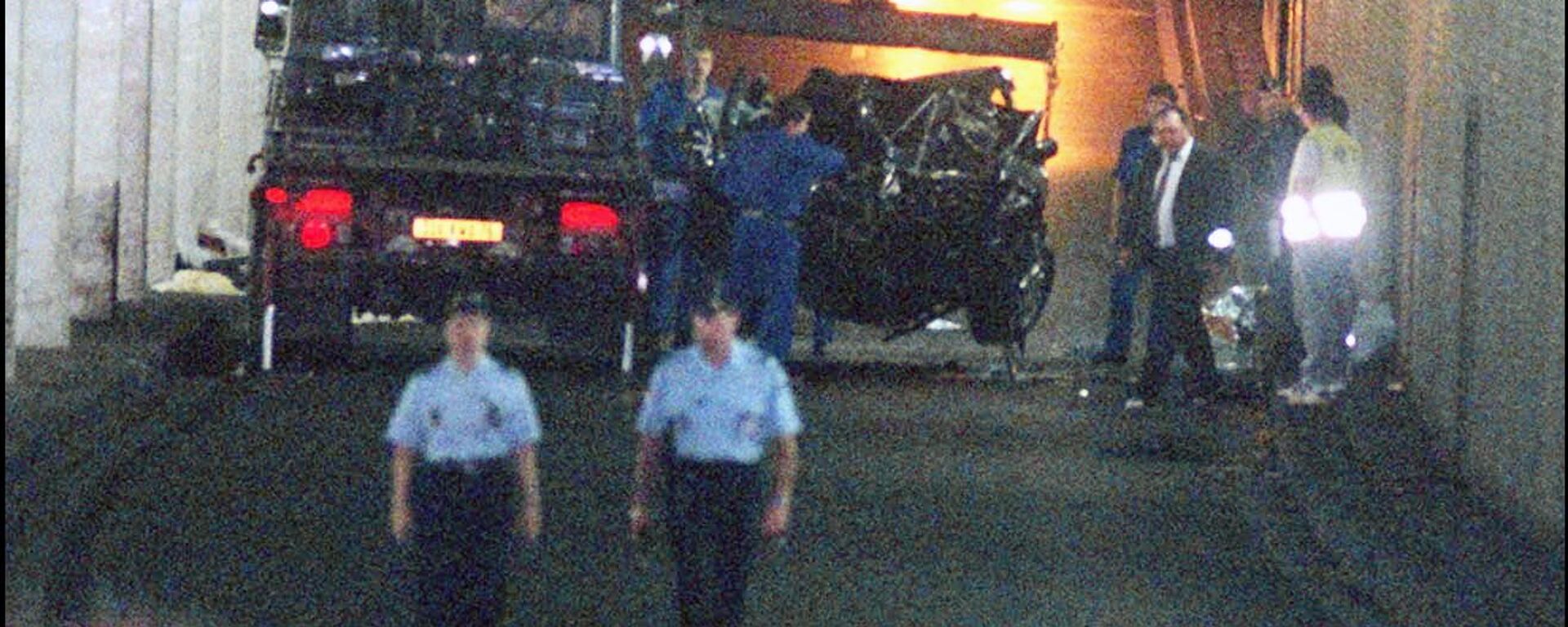 Искореженный автомобиль принцессы Дианы в туннеле Альма в Париже - Sputnik Mundo, 1920, 31.08.2021