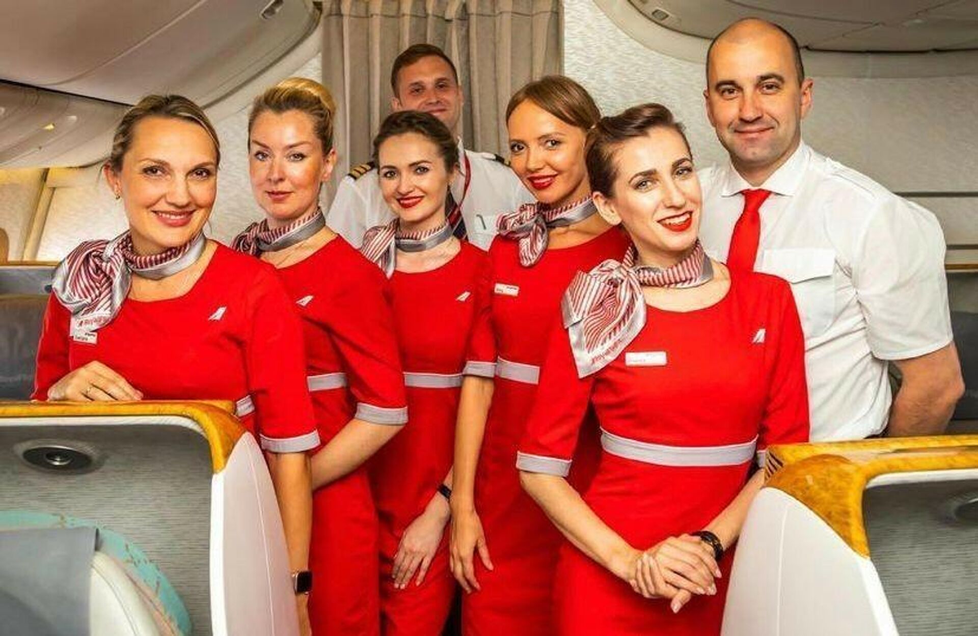 Tripulación de la compañía aérea rusa Royal Flights - Sputnik Mundo, 1920, 01.09.2021