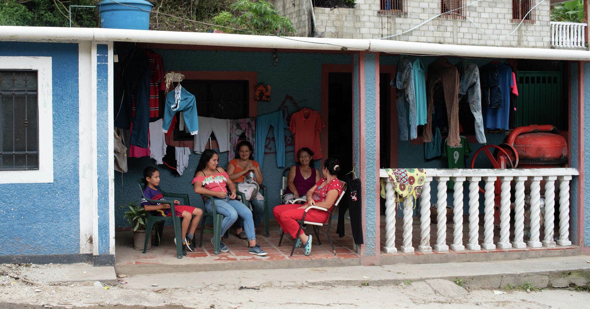 Una familia en Tovar, Venezuela - Sputnik Mundo, 1920, 02.09.2021