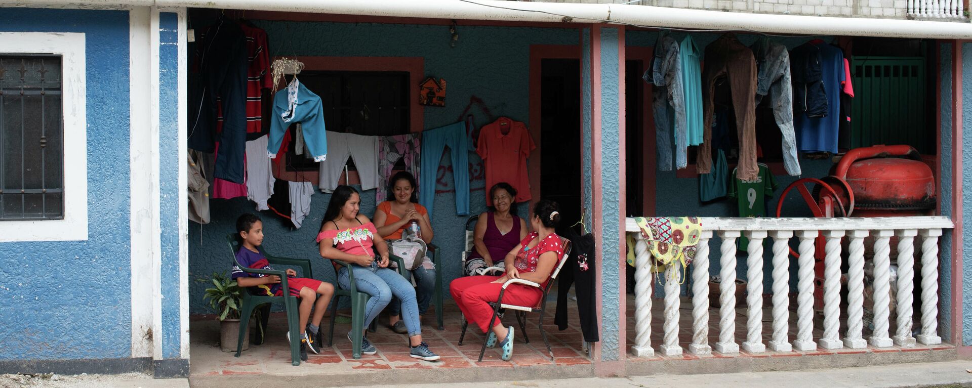 Una familia en Tovar, Venezuela - Sputnik Mundo, 1920, 05.05.2022