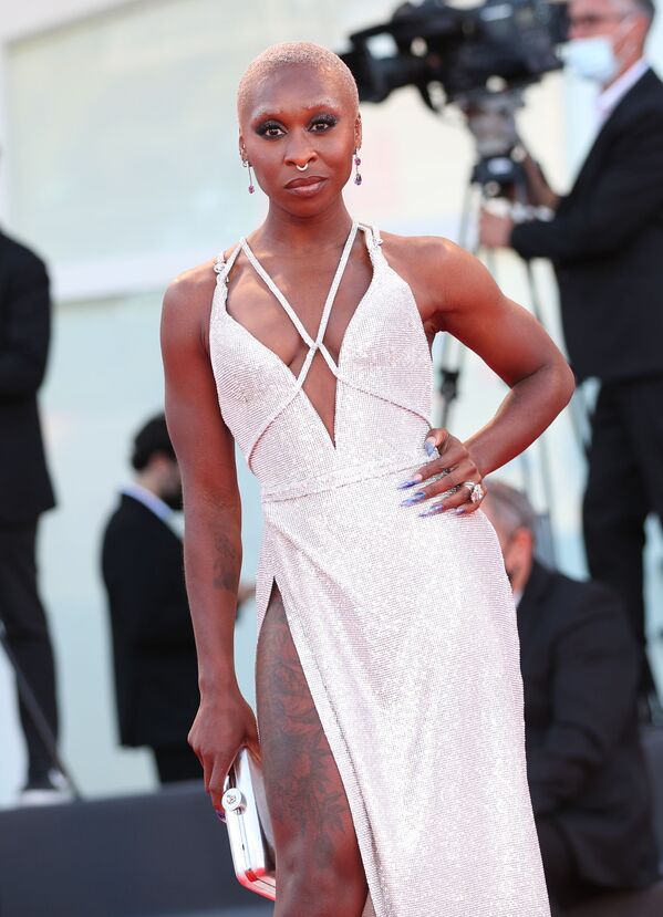 La modelo y actriz británica Cynthia Erivo en la ceremonia de apertura del festival. - Sputnik Mundo