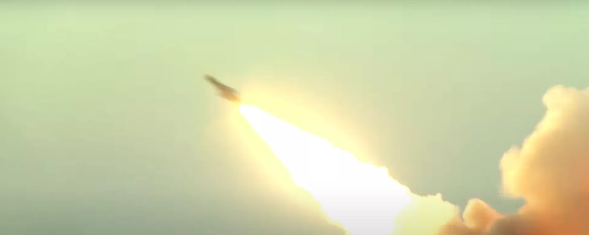 Rusia pone a prueba su nuevo sistema de defensa aérea Buk-M3 - Sputnik Mundo, 1920, 07.09.2021